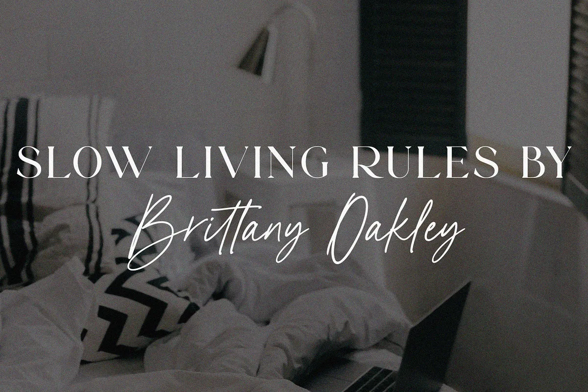 Chelsie Hilton font preview — sample text