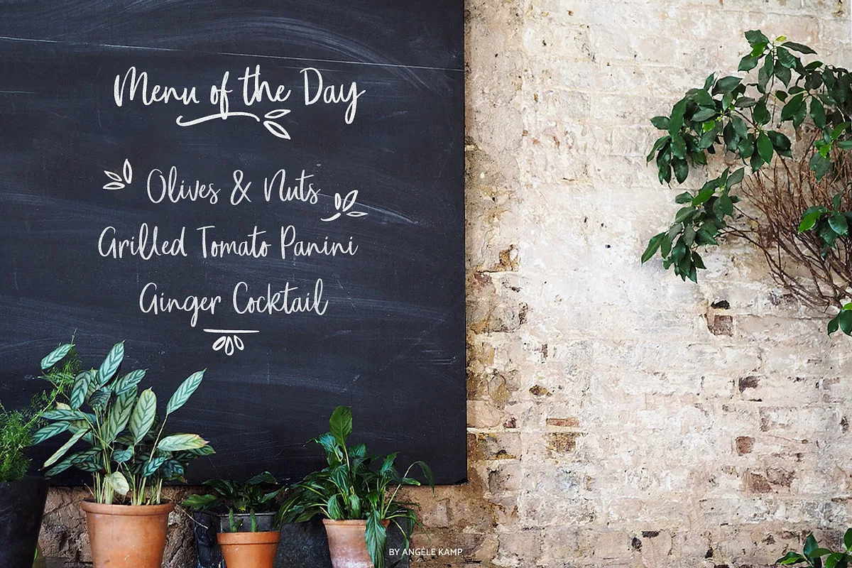 Oh Livey font detail preview